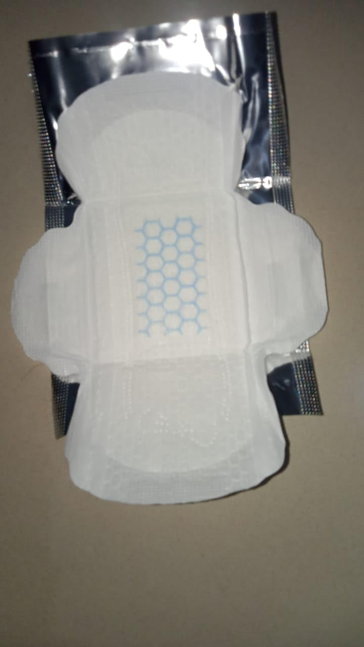 Cotton Panty Liners with Wide Wings, Enhanced Comfort and Leak Protection, Perfect Wing Design for Women's Hygiene Pack of 80