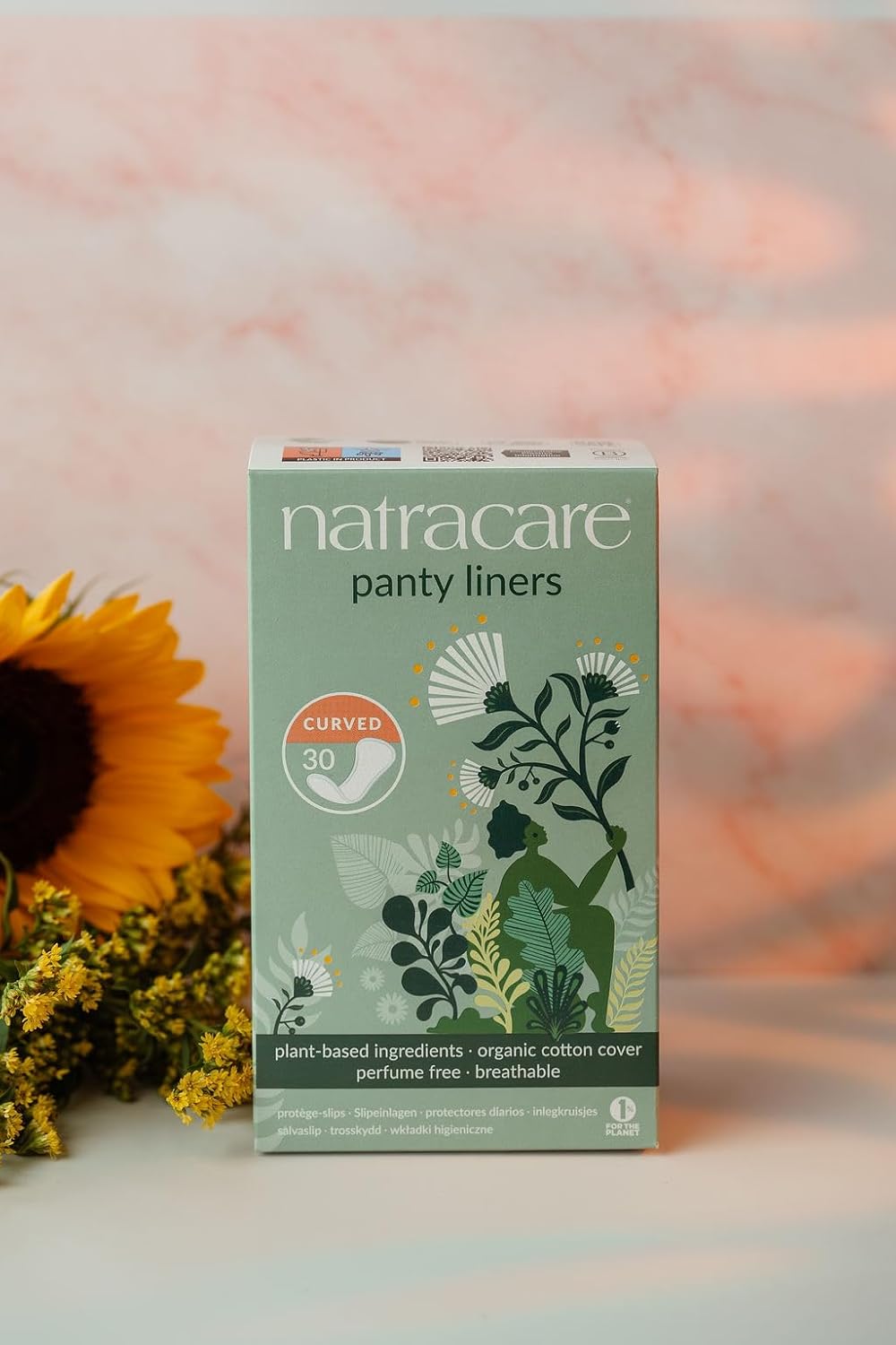 Natracare Natural Organic Cotton Curved Panty Liners for Sensitive Skin, Shaped for Extraordinary Everyday Comfort, 30 Liners Per Box (Pack of 16 Boxes, 480 Liners Total)