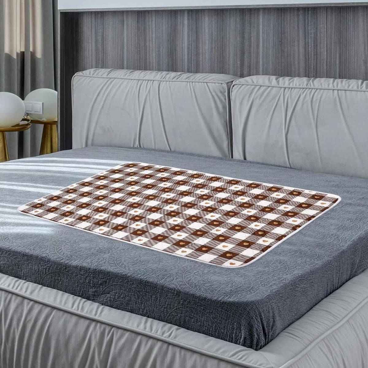 2 PCS Waterproof Bed Pad, Incontinence Pads for Adults, Elderly, Kids and Pets, Reusable Washable Underpad Protector for Bed, Sofa, Car Seat and Hospital Use, 70 x 90 cm