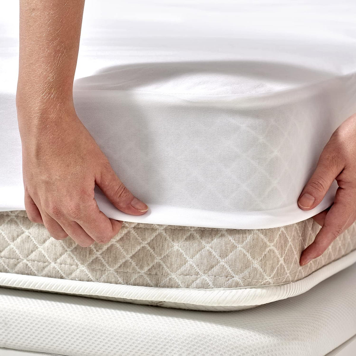 Pikolin Home - Mattress Protector 105 x 190 cm -Waterproof Jersey 100% Hygienic Cotton - Breathable and Absorbent - Oeko-Tex Certified, Silent - Mattress Cover