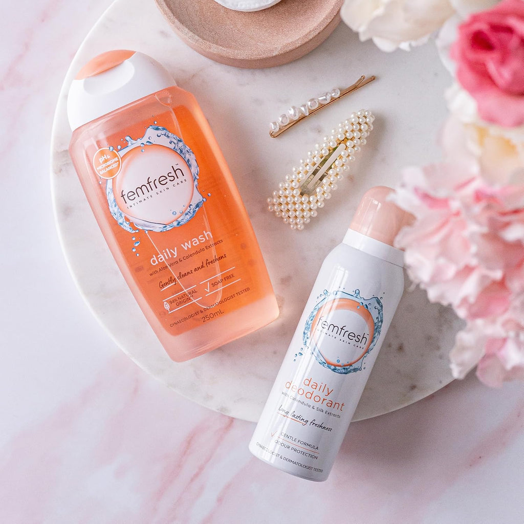 Femfresh Daily Intimate Wash - 250ml, pH & Microbiome Balanced, With Aloe Vera & Calendula Extracts, 94% Natural Origin Ingredients, Hypoallergenic & Soap-Free, Gentle Feminine Body Wash for Freshness