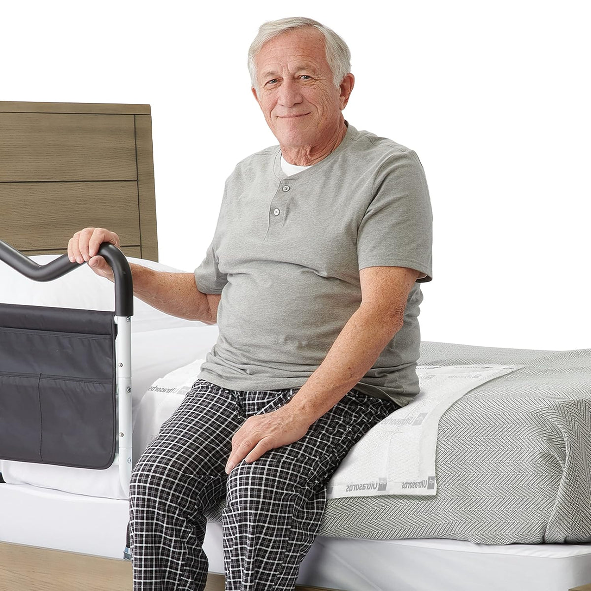 Medline Ultrasorbs Drypads, 30" x 36", 25 Count, Super Absorbent Disposable Bed Pads, Large Incontinence Bed Pads, Chucks Protective Underpads, 10 Times More Absorbent, For Adults, Elderly